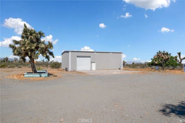 2572 Tokay Road, Phelan, CA 92371