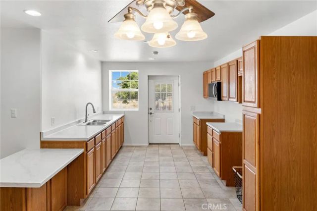 2572 Tokay Road, Phelan, CA 92371