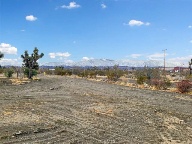 2572 Tokay Road, Phelan, CA 92371