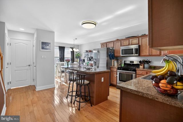 13 LUMBER LN, Mount Ephraim, NJ 08059