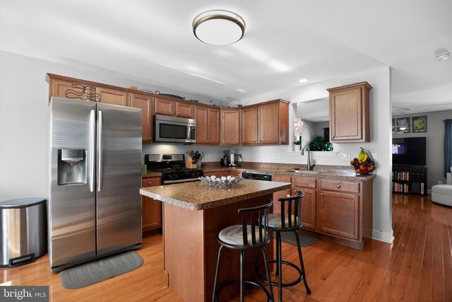 13 LUMBER LN, Mount Ephraim, NJ 08059