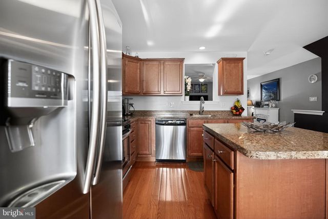 13 LUMBER LN, Mount Ephraim, NJ 08059