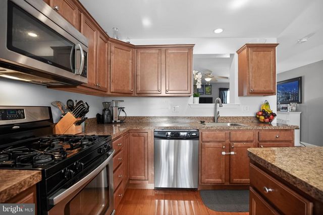 13 LUMBER LN, Mount Ephraim, NJ 08059