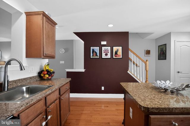 13 LUMBER LN, Mount Ephraim, NJ 08059