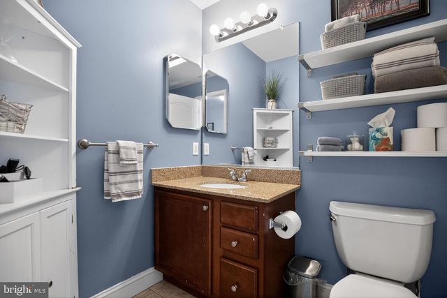 13 LUMBER LN, Mount Ephraim, NJ 08059