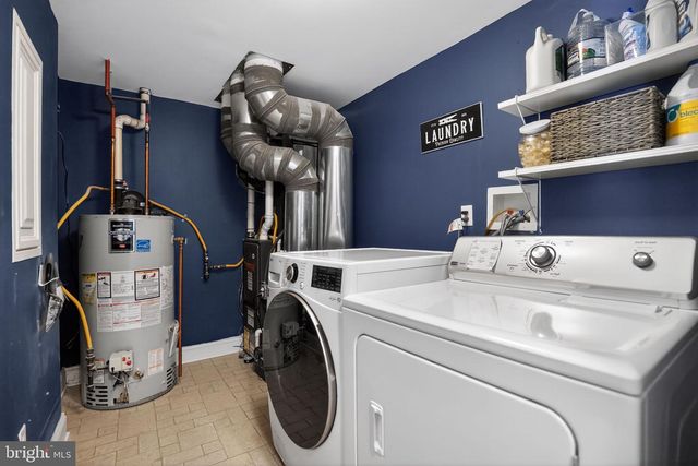 13 LUMBER LN, Mount Ephraim, NJ 08059