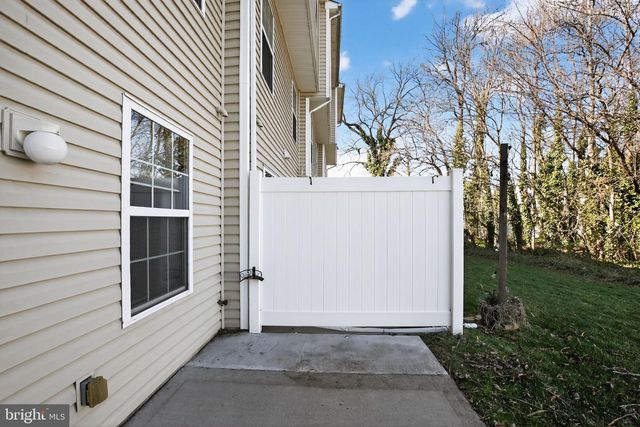 13 LUMBER LN, Mount Ephraim, NJ 08059