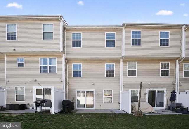 13 LUMBER LN, Mount Ephraim, NJ 08059