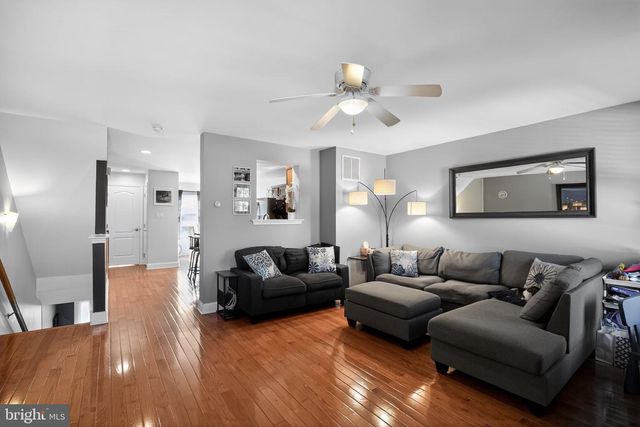 13 LUMBER LN, Mount Ephraim, NJ 08059