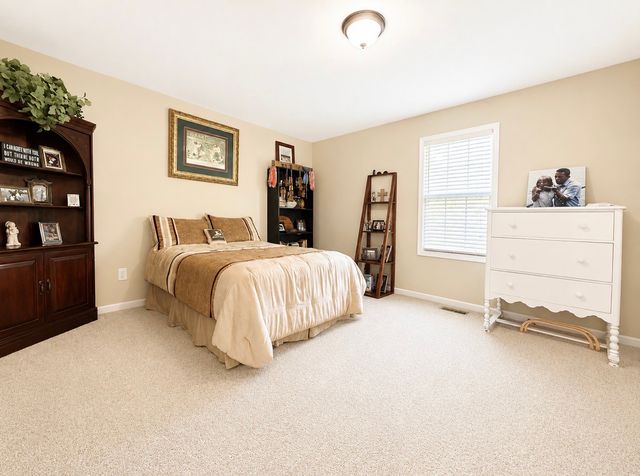 145 Murray Lake Dr, Winchester, TN 37398