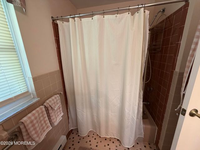 220A Buckingham Court, Lakewood, NJ 08701