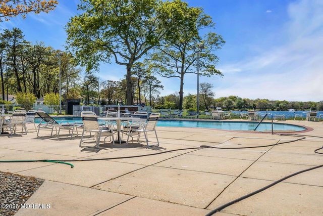 220A Buckingham Court, Lakewood, NJ 08701