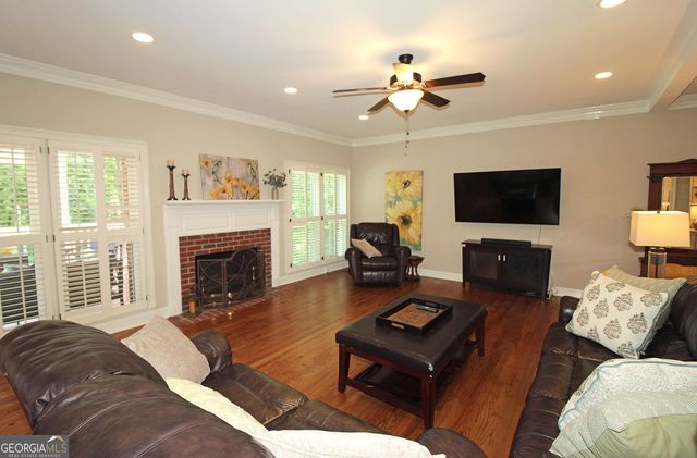 2631 Brentford Lane, Snellville, GA 30078