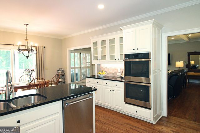2631 Brentford Lane, Snellville, GA 30078