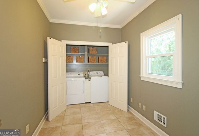 2631 Brentford Lane, Snellville, GA 30078