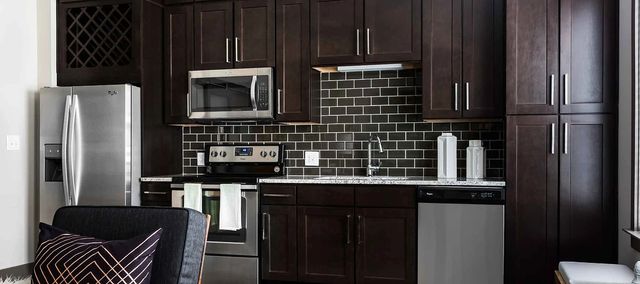 8110 Park Lane 1005, Dallas, TX 75231