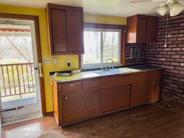 134 Prospect Street, Port Ewen, NY 12466