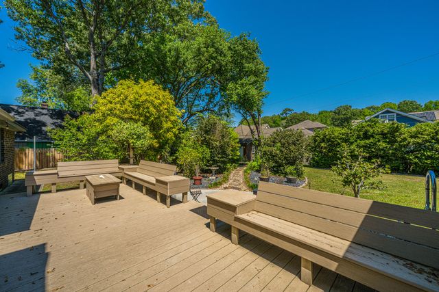 6 Hunters Forest Drive, Charleston, SC 29414
