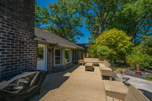 6 Hunters Forest Drive, Charleston, SC 29414