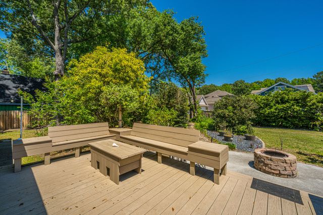 6 Hunters Forest Drive, Charleston, SC 29414