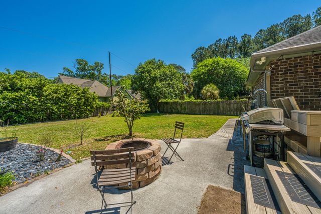 6 Hunters Forest Drive, Charleston, SC 29414