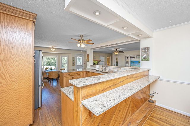 6 Hunters Forest Drive, Charleston, SC 29414