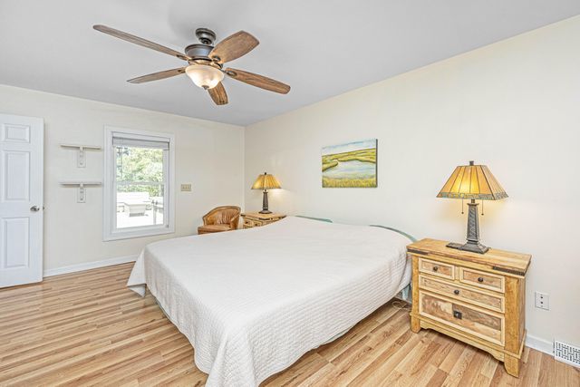 6 Hunters Forest Drive, Charleston, SC 29414