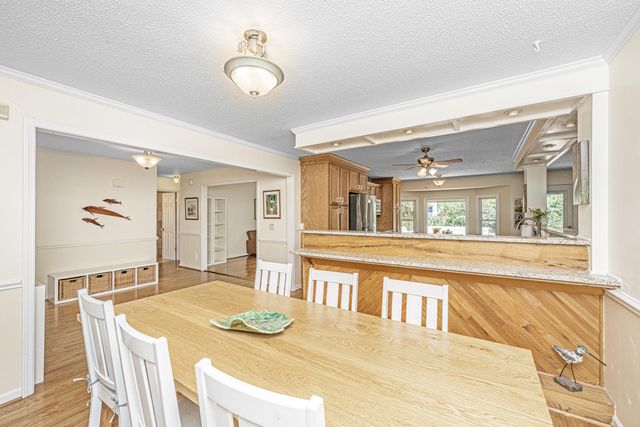 6 Hunters Forest Drive, Charleston, SC 29414