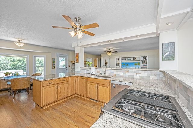 6 Hunters Forest Drive, Charleston, SC 29414