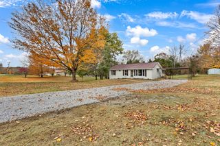 2525 Jarrell Ridge Rd, Clarksville, TN 37043