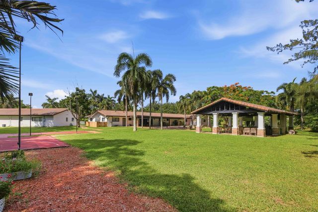 14701 Sunset Lane, Southwest Ranches, FL 33330