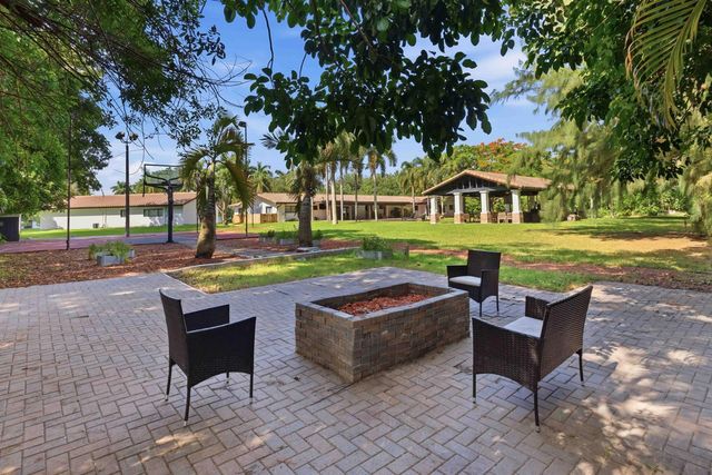 14701 Sunset Lane, Southwest Ranches, FL 33330