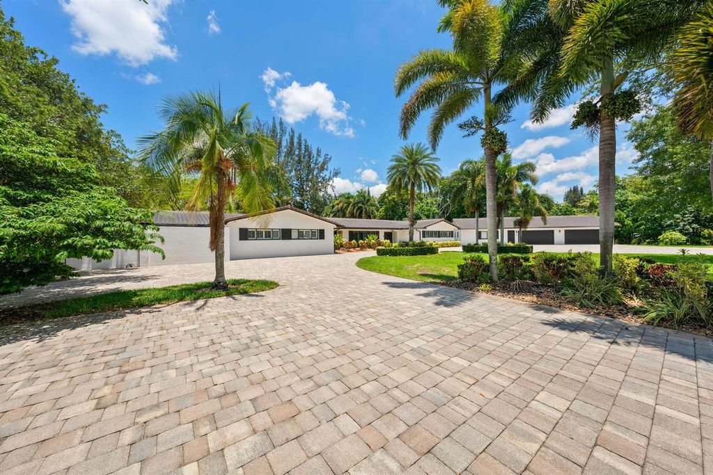 14701 Sunset Lane, Southwest Ranches, FL 33330