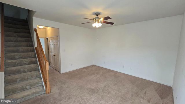 2441 OLD FARMHOUSE CT, Herndon, VA 20171