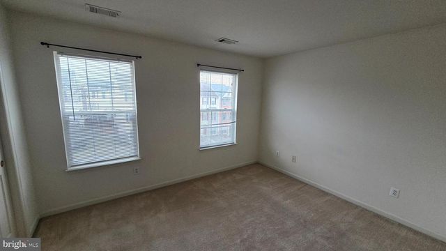 2441 OLD FARMHOUSE CT, Herndon, VA 20171