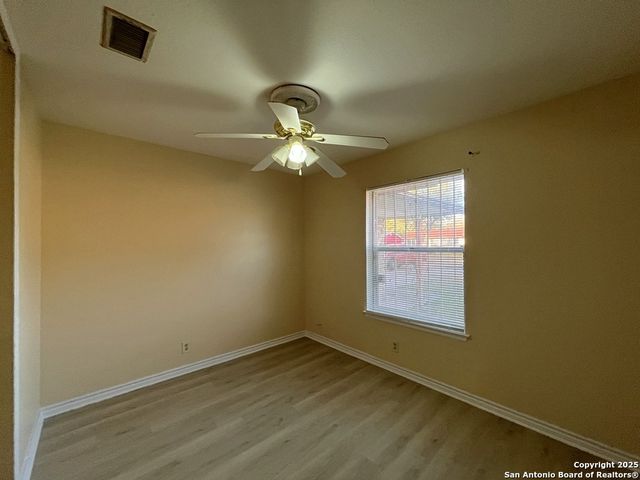 7218 Glen Trail, San Antonio, TX 78239