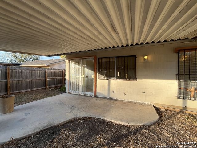 7218 Glen Trail, San Antonio, TX 78239