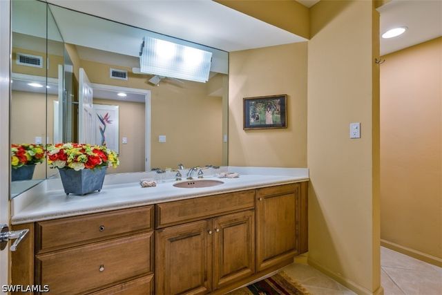 4551 Gulf Shore BLVD N 1600, Naples, FL 34103