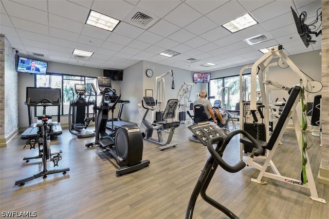 4551 Gulf Shore BLVD N 1600, Naples, FL 34103