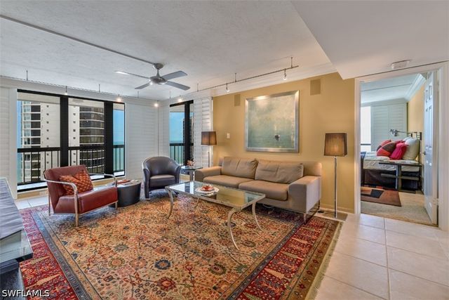 4551 Gulf Shore BLVD N 1600, Naples, FL 34103