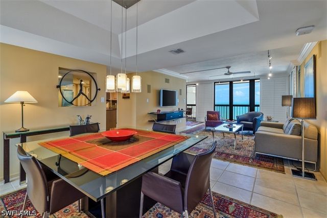 4551 Gulf Shore BLVD N 1600, Naples, FL 34103