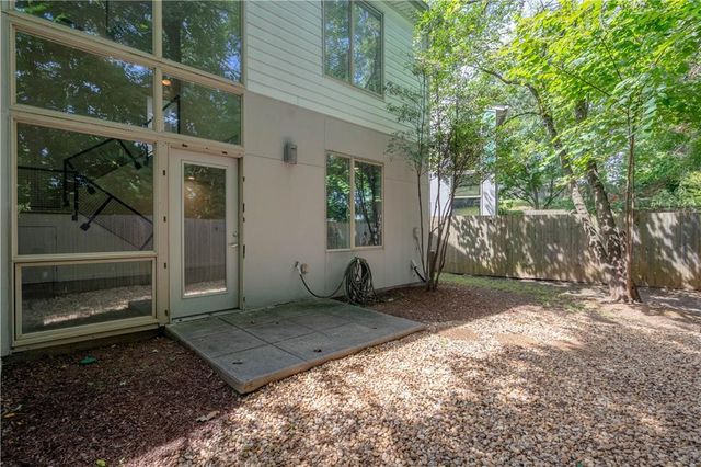 1338 Rietveld Row NW, Atlanta, GA 30318
