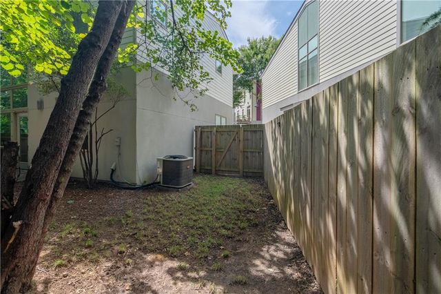 1338 Rietveld Row NW, Atlanta, GA 30318