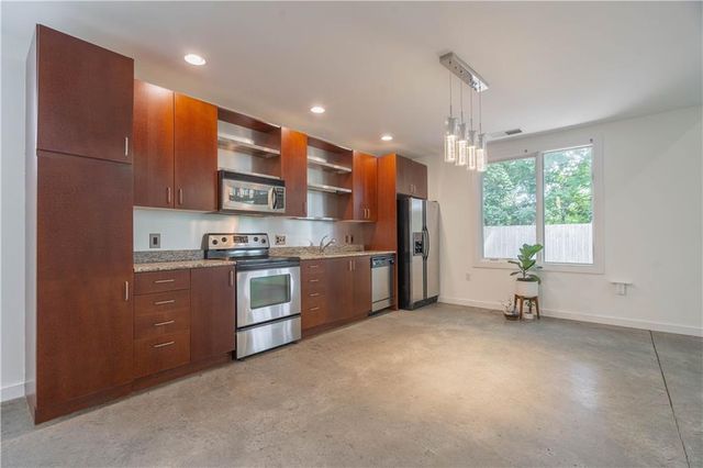 1338 Rietveld Row NW, Atlanta, GA 30318