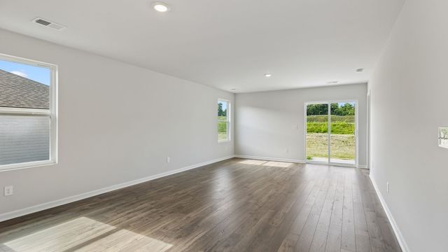 1316 Preakness Ln, Lewisburg, TN 37091