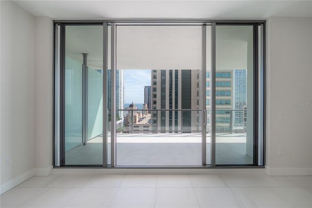 275 1ST AVENUE S 1504, St Petersburg, FL 33701