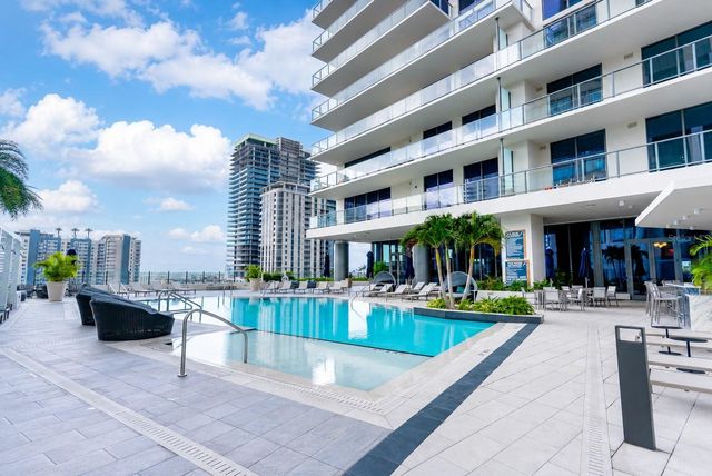 275 1ST AVENUE S 1504, St Petersburg, FL 33701