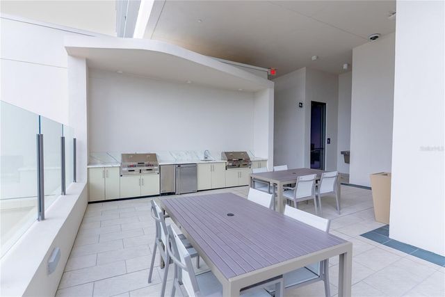 275 1ST AVENUE S 1504, St Petersburg, FL 33701