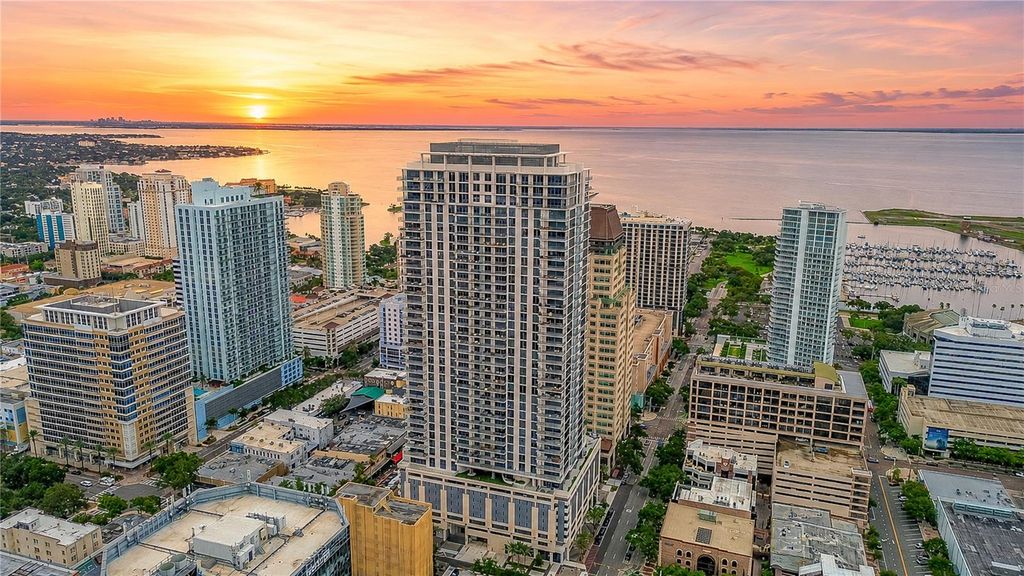 275 1ST AVENUE S 1504, St Petersburg, FL 33701