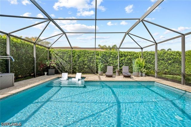 3551 Beaufort CT, Naples, FL 34119